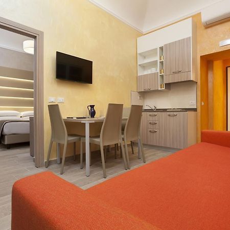 Jackie'S Apartments Roma Esterno foto